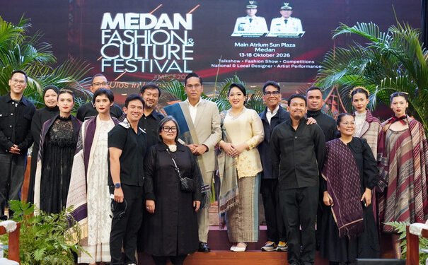 Peringatan Hari Ulos Nasional Meriahkan Puncak MFCF 2026, Rico Waas Harap Tenun Lokal Mendunia